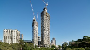 Dve veže 180 George Towers ohlasujú zahusťovanie aglomerácie Sydney (© Michael Curwood & Adam Powell)